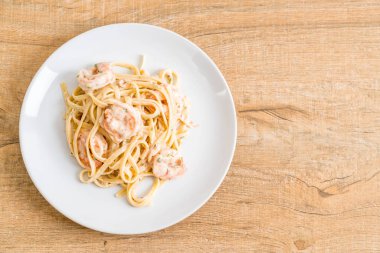 karides ile Fettuccini makarna