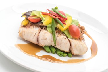 balığı biftek vagetable ile balık