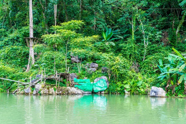 Lagoa Azul em vang vieng, laos