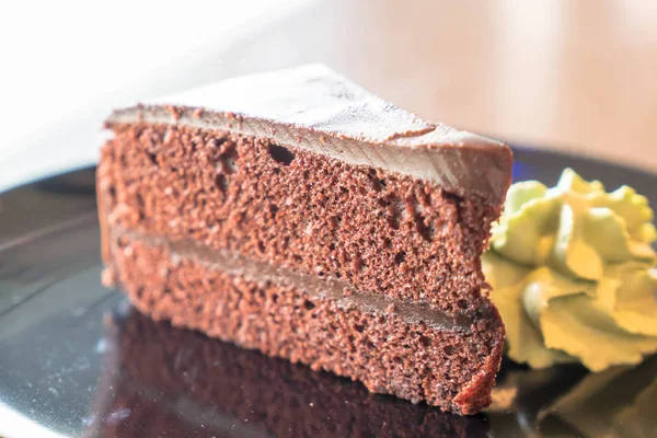 yeşil çay ile çikolatalı kek krem şanti