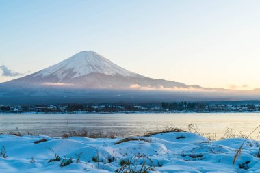 Dağ Fuji San Kawaguchiko Gölü.