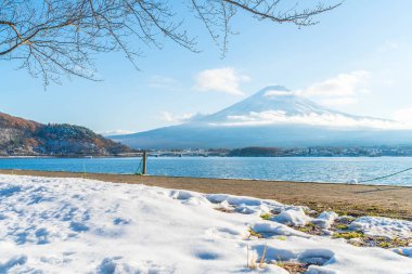 Dağ Fuji San Kawaguchiko Gölü.