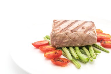 Tuna biftek salatası ile