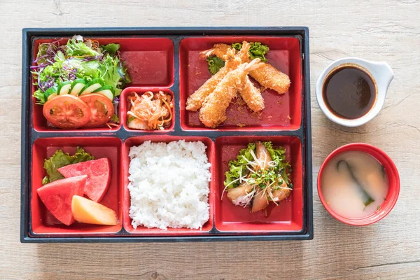 kızarmış karides bento küme