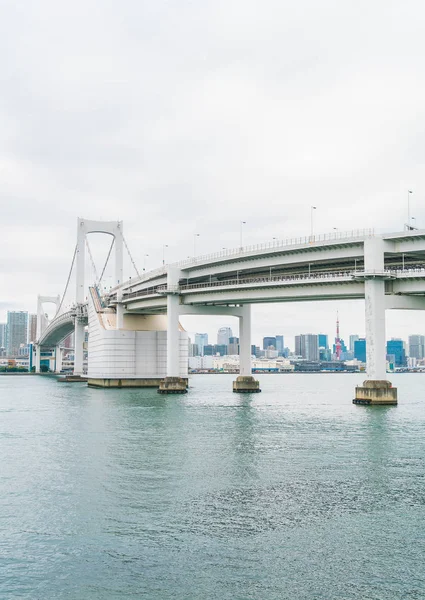 Regenbogenbrücke in odaiba, Tokio — Stockfoto