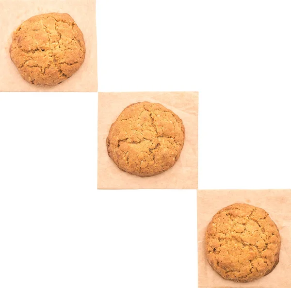 Yulaf ezmesi kuru üzüm kurabiyeleri beyaz — Stok fotoğraf