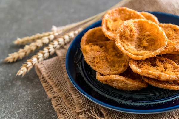 kurutulmuş rendelenmiş domuz etinin pirinç kraker