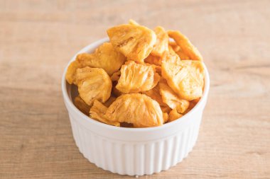 kurutulmuş ananas gevrek cipsi