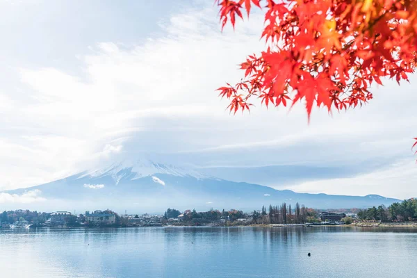 Dağ Fuji San ile bulutlu 