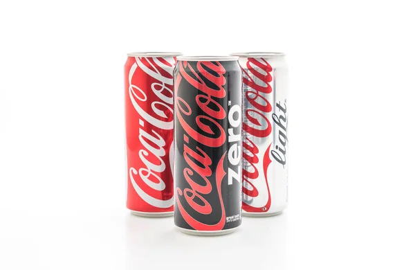 Bangkok, Thailand - 22 mei 2017: Coca-Cola is een koolzuurhoudende zachte — Stockfoto