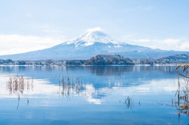 Dağ Fuji San Kawaguchiko Gölü.