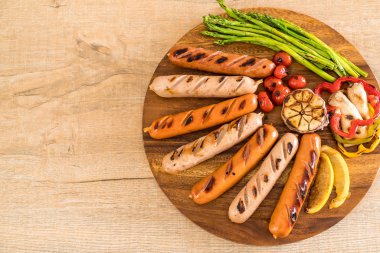 sebzeli ızgara sosis