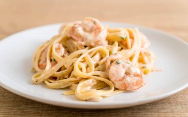 karides ile Fettuccini makarna