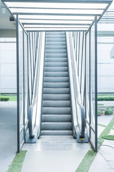 Empty escalator way — Stock Photo, Image