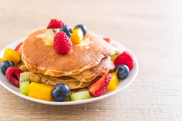 mix meyve ile gözleme