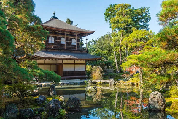 Gümüş Pavilion Ginkakuji Tapınağı'nda güzel mimari