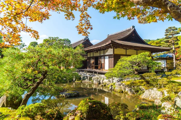 Gümüş Pavilion Ginkakuji Tapınağı'nda güzel mimari