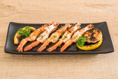 gebakken garnalen met knoflook 