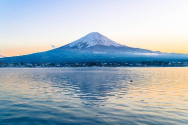 Dağ Fuji San Kawaguchiko Gölü.