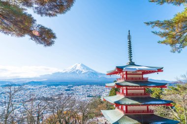Mt. Fuji Chureito Pagoda Güz, Fujiyoshida ile.