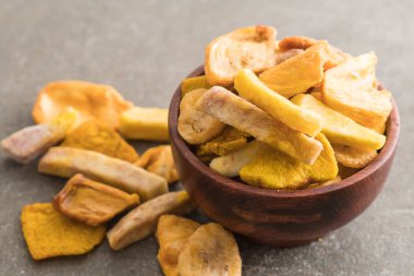 meyve yongaları karıştırın