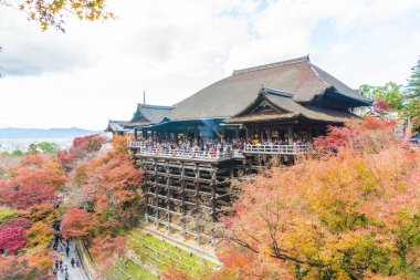 Kyoto, Sonbahar sezonu Kiyomizu veya Kiyomizu-dera Tapınağı.