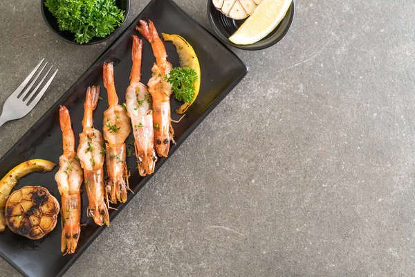 gebakken garnalen met knoflook 