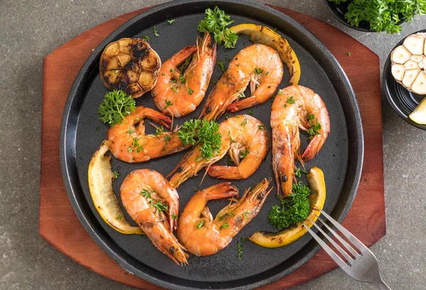 gebakken garnalen met knoflook 
