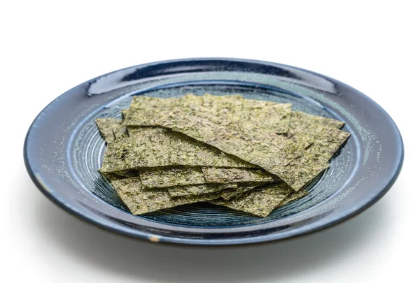 beyaz üzerine kurutulmuş yosun