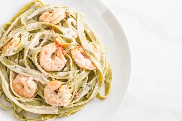 Karidesli ıspanak fettuccini makarna