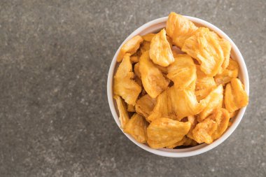 kurutulmuş ananas gevrek cipsi