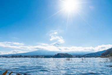 Dağ Fuji San Kawaguchiko Gölü.