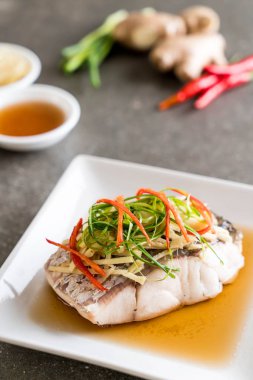 soya sosu Snapper balık buğulama