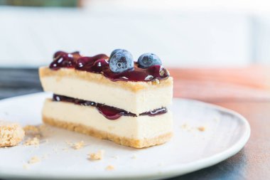 yaban mersini peynirli kek