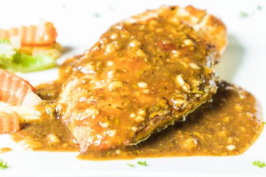 tavuk biftek patates püresi ile