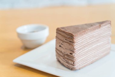 çikolatalı krep pasta