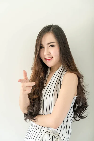 Feliz joven mujer asiática —  Fotos de Stock