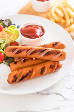 sebzeli ızgara sosis