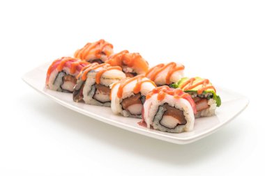 karışık suşi rulo ile baharatlı sos - Japon gıda tarzı