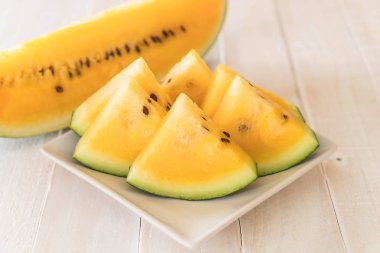taze sarı karpuz 