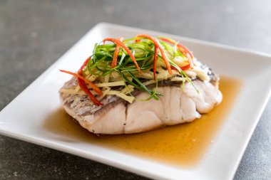 soya sosu Snapper balık buğulama