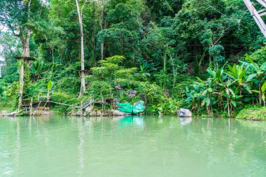Lagoa Azul em vang vieng, laos