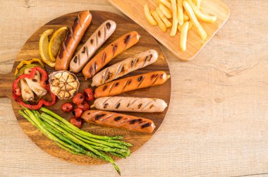 sebzeli ızgara sosis