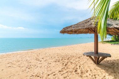 Sahilde güzel pavilion