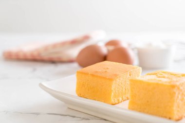 Ev yapımı turuncu kek