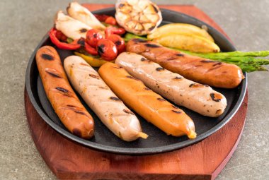 sebzeli ızgara sosis