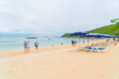 bulanıklık güzel lüks şemsiye ve sandalye deniz ve bea