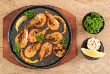 gebakken garnalen met knoflook 