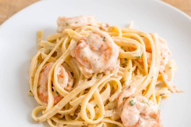 karides ile Fettuccini makarna