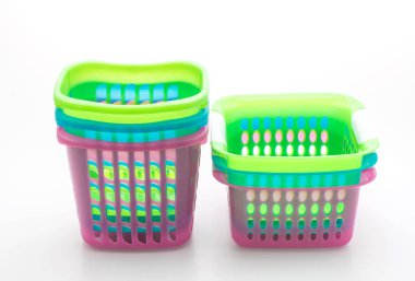 renkli plastik sepet 